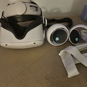 Meta Quest 2 w/ accessories